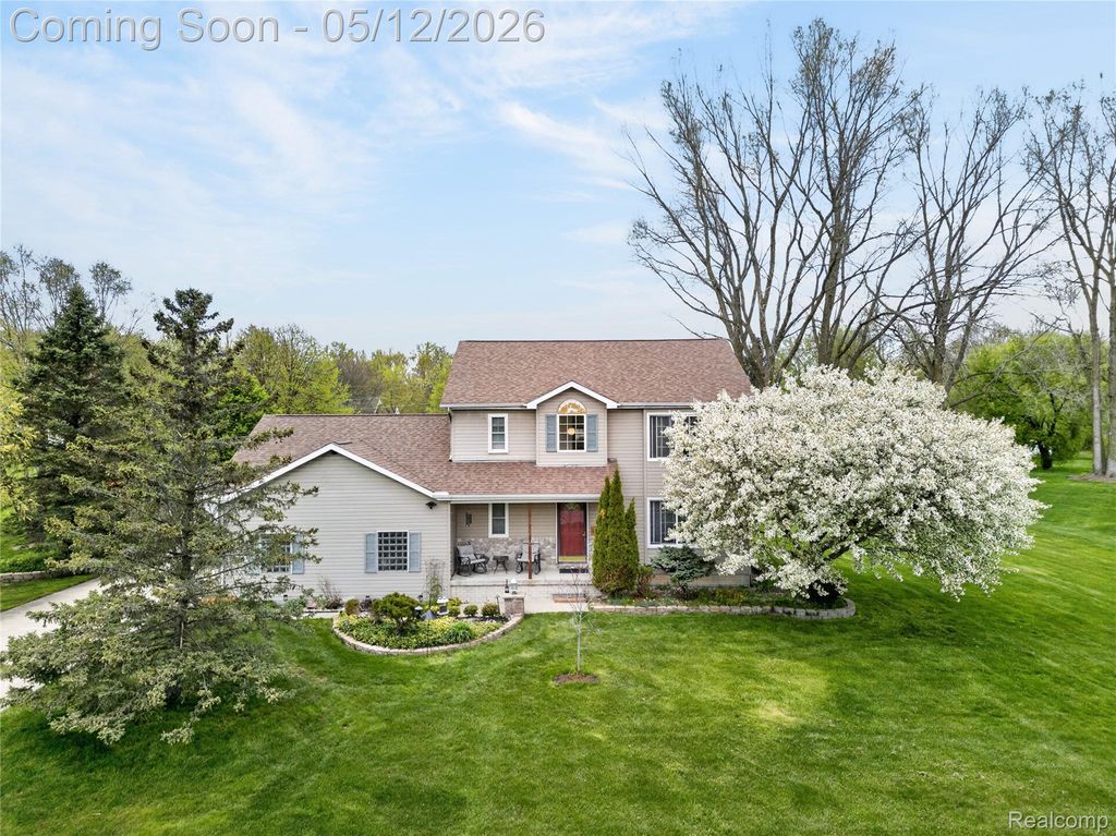 2440 Bull Run, Oxford Charter Township, MI 48371