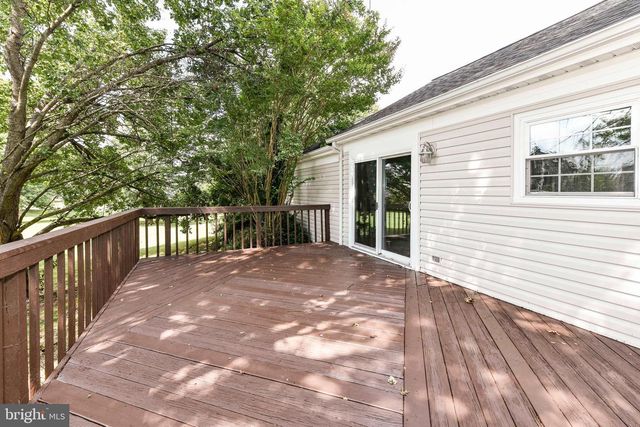 10135 FOREST HILL CIR, Manassas, VA 20110