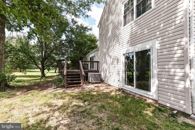 10135 FOREST HILL CIR, Manassas, VA 20110