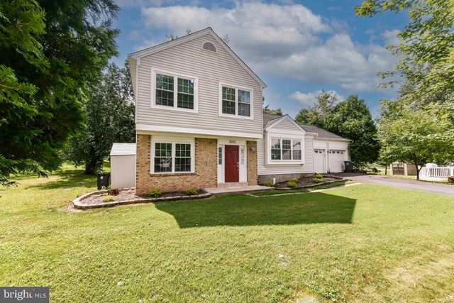 10135 FOREST HILL CIR, Manassas, VA 20110