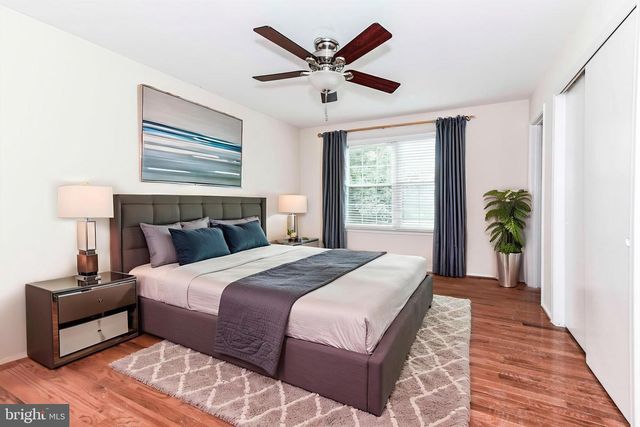 10135 FOREST HILL CIR, Manassas, VA 20110