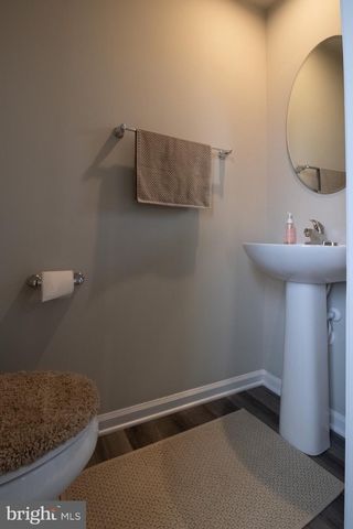 10 NORCROSS CT, Martinsburg, WV 25403