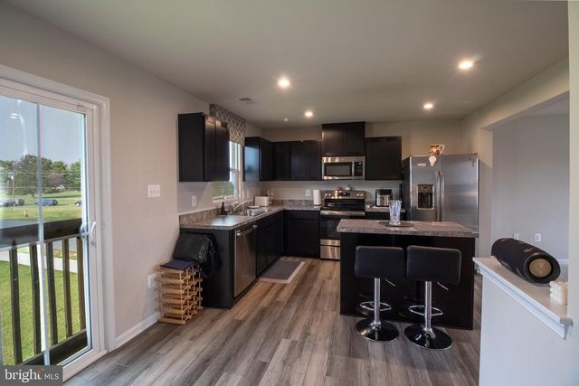 10 NORCROSS CT, Martinsburg, WV 25403