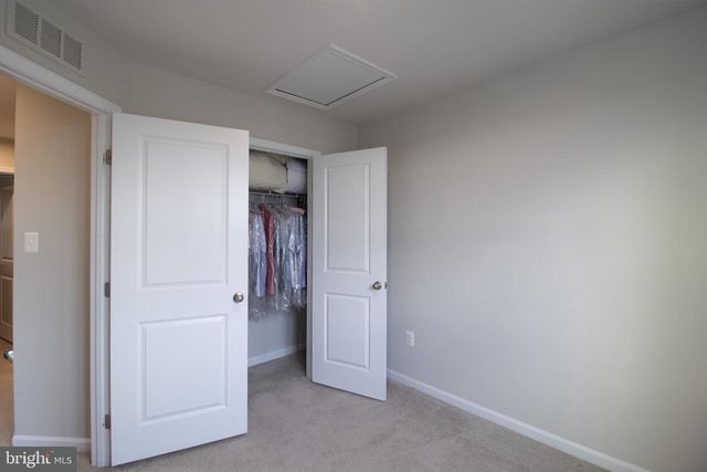 10 NORCROSS CT, Martinsburg, WV 25403