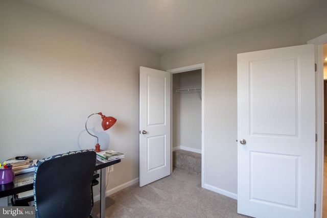 10 NORCROSS CT, Martinsburg, WV 25403