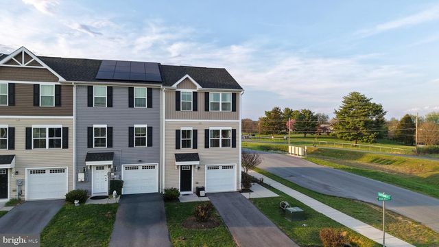 10 NORCROSS CT, Martinsburg, WV 25403