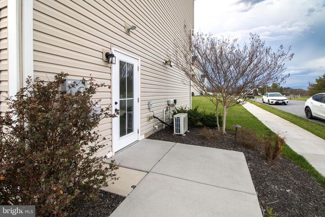 10 NORCROSS CT, Martinsburg, WV 25403