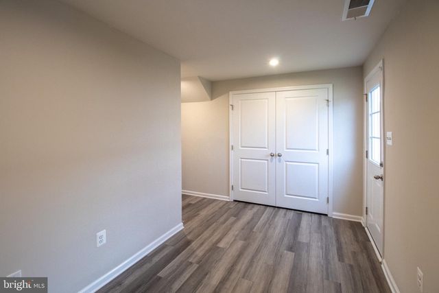 10 NORCROSS CT, Martinsburg, WV 25403