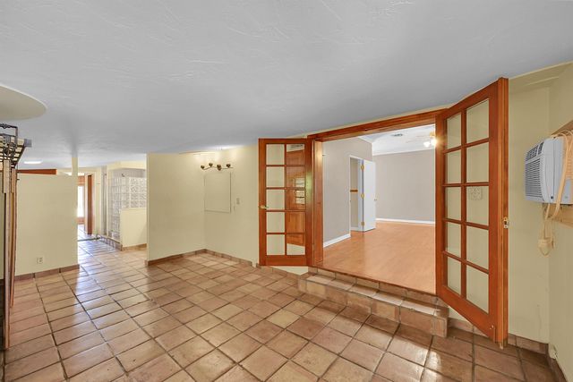 110 E Lake Worth Avenue, Lantana, FL 33462