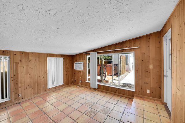 110 E Lake Worth Avenue, Lantana, FL 33462