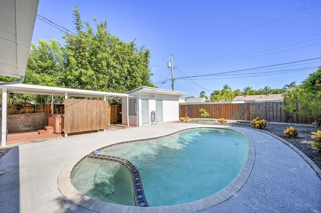 110 E Lake Worth Avenue, Lantana, FL 33462