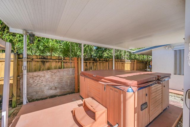 110 E Lake Worth Avenue, Lantana, FL 33462