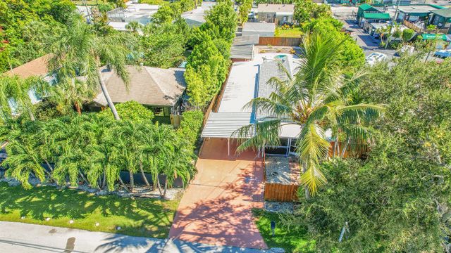 110 E Lake Worth Avenue, Lantana, FL 33462