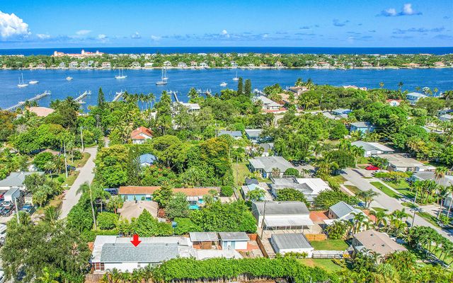 110 E Lake Worth Avenue, Lantana, FL 33462
