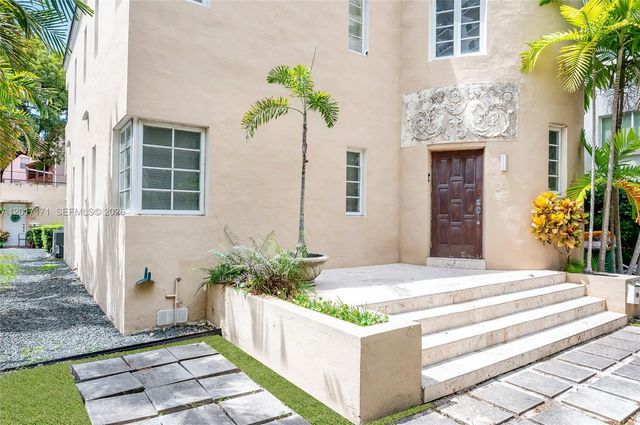 32 Calabria Ave 1, Coral Gables, FL 33134