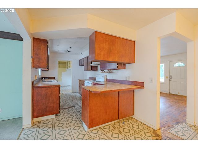 200 N 3RD Ave, Ridgefield, WA 98642