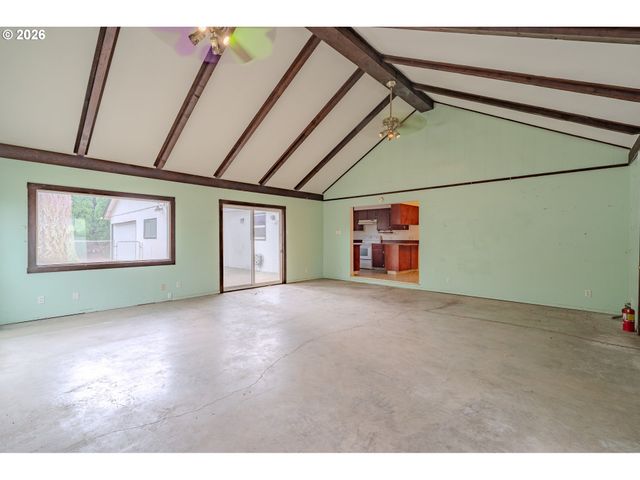 200 N 3RD Ave, Ridgefield, WA 98642