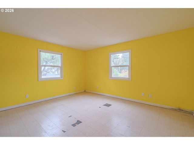 200 N 3RD Ave, Ridgefield, WA 98642
