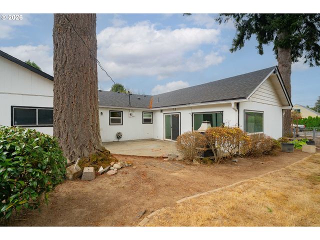200 N 3RD Ave, Ridgefield, WA 98642