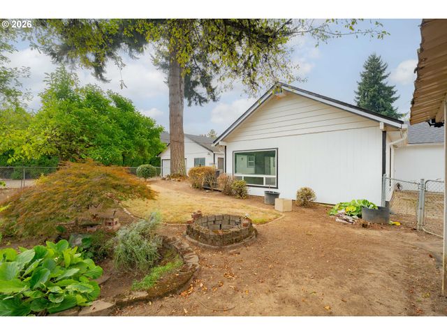 200 N 3RD Ave, Ridgefield, WA 98642