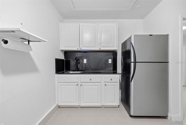 12726 BARRETT DRIVE, Tampa, FL 33624
