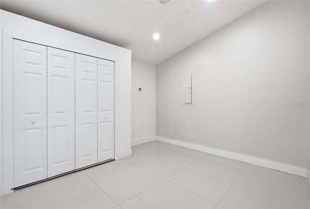 12726 BARRETT DRIVE, Tampa, FL 33624