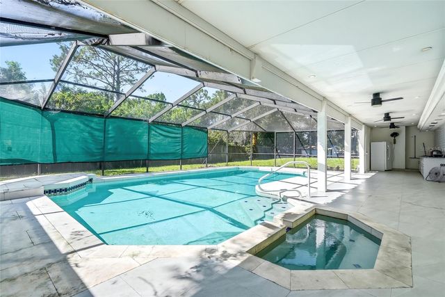 12726 BARRETT DRIVE, Tampa, FL 33624