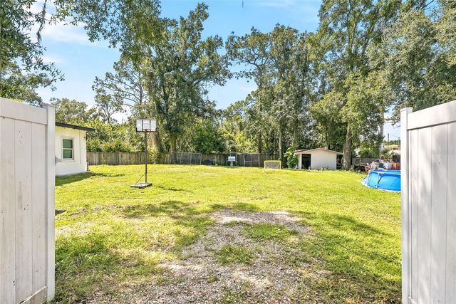 12726 BARRETT DRIVE, Tampa, FL 33624