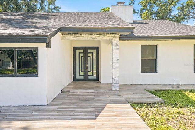 12726 BARRETT DRIVE, Tampa, FL 33624