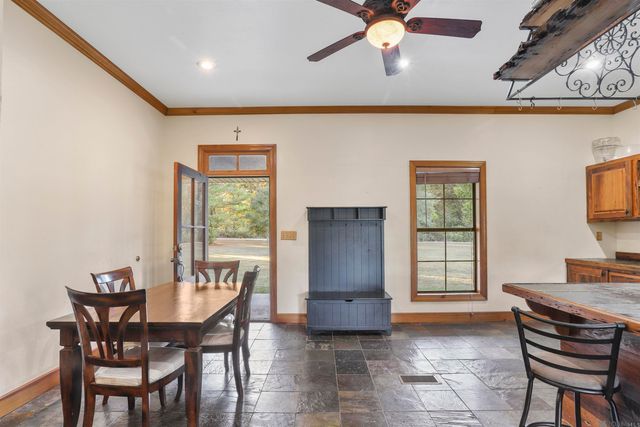 12724 Pittman Rd, St Francisville, LA 70775