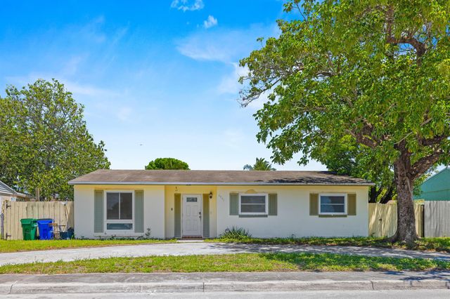 6961 Southgate Boulevard, Margate, FL 33068