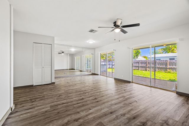 6961 Southgate Boulevard, Margate, FL 33068