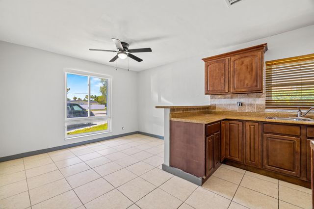 6961 Southgate Boulevard, Margate, FL 33068