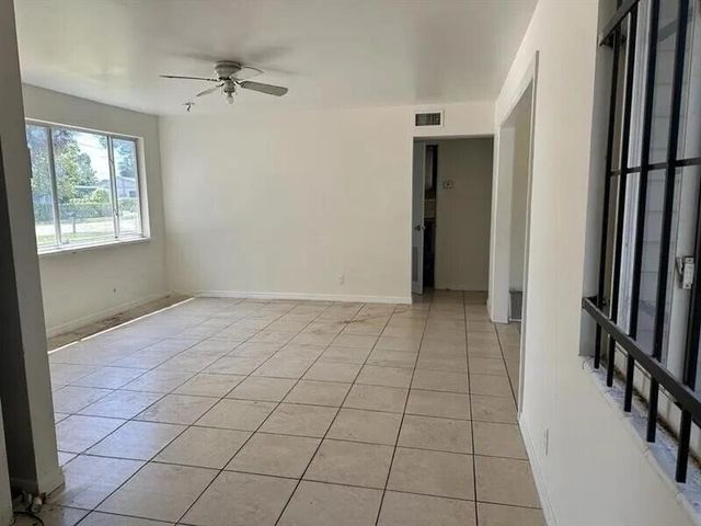 1601 Avenue H W Avenue W, Riviera Beach, FL 33404