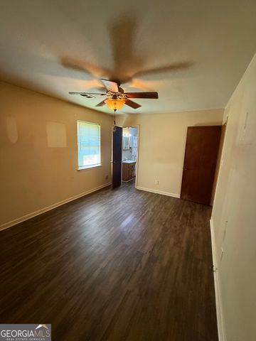 3138 Mobley Bridge Road, Hogansville, GA 30230