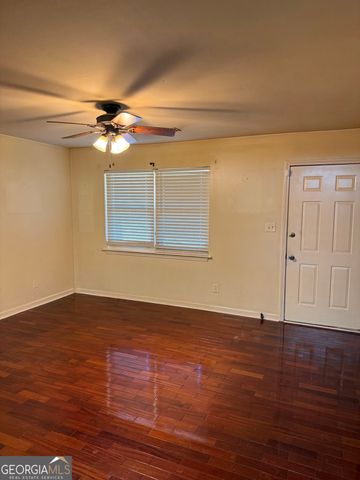 3138 Mobley Bridge Road, Hogansville, GA 30230