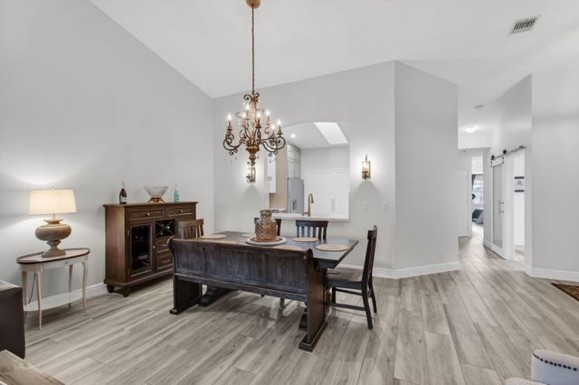 8196 Vía Di Veneto, Boca Raton, FL 33496