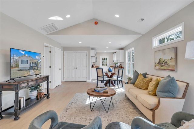 3708 Michigan AVE, Roanoke, VA 24017