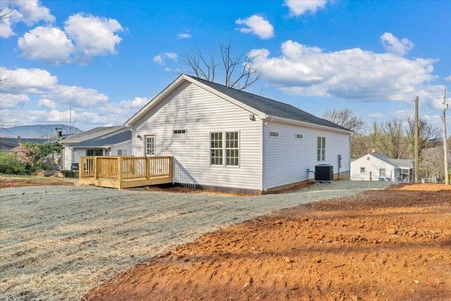 3708 Michigan AVE, Roanoke, VA 24017