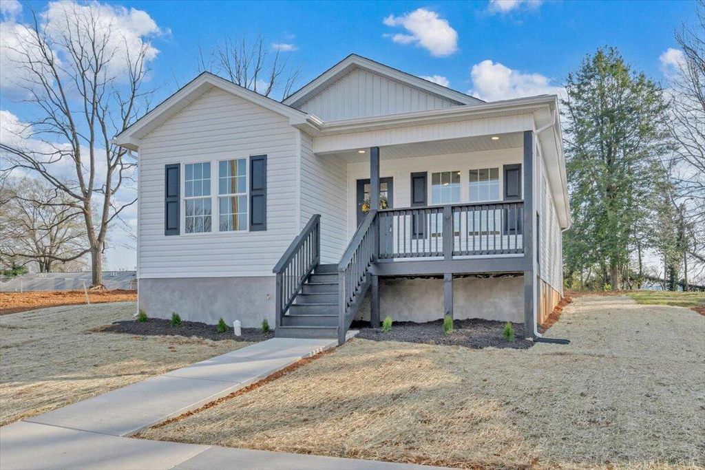 3708 Michigan AVE, Roanoke, VA 24017