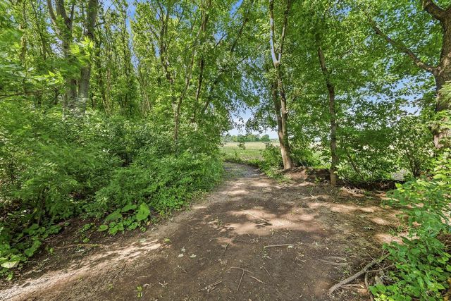 N6934 High Point ROAD, Beaver Dam, WI 53916