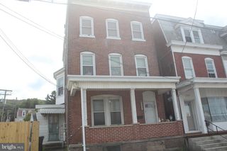 1901 W MARKET STREET, Pottsville, PA 17901