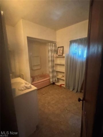 12517 Arlington Avenue, Cleveland, OH 44108