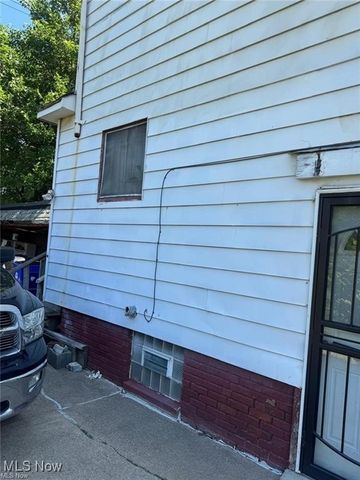 12517 Arlington Avenue, Cleveland, OH 44108