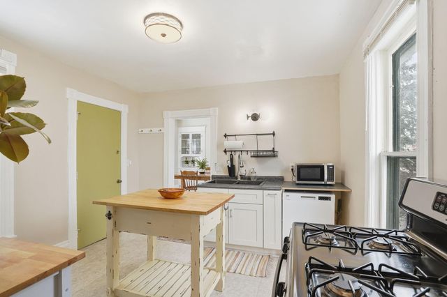 237 Page Street E, Saint Paul, MN 55107