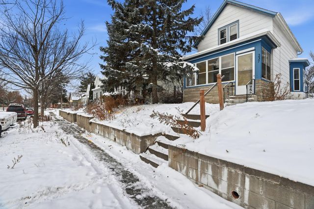 237 Page Street E, Saint Paul, MN 55107