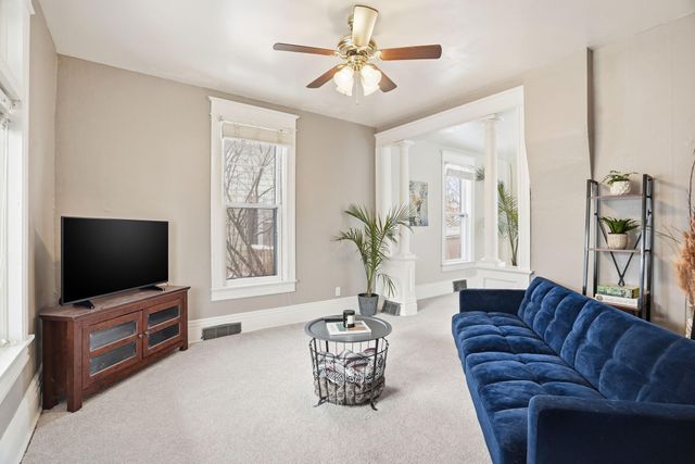 237 Page Street E, Saint Paul, MN 55107