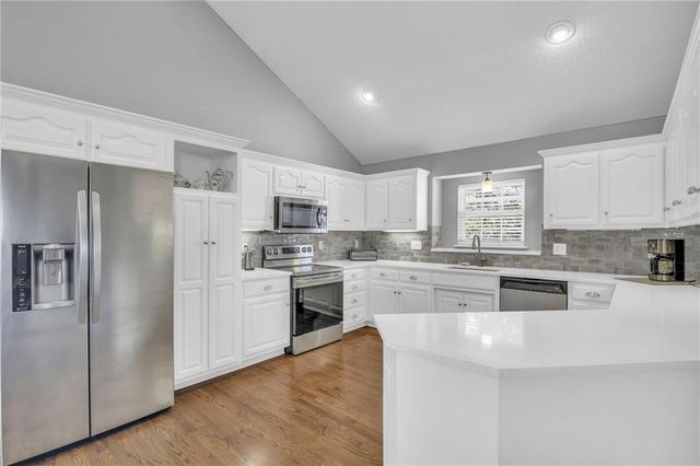 18441 Spruce Street, Gardner, KS 66030