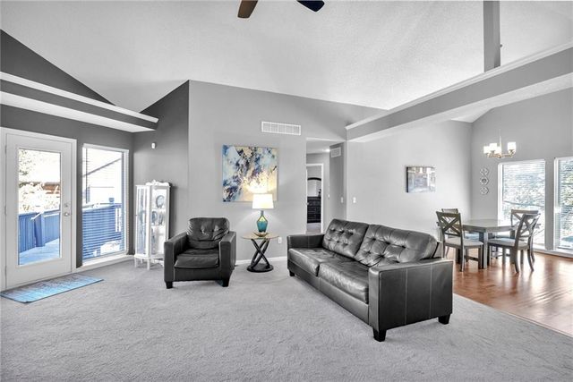 18441 Spruce Street, Gardner, KS 66030