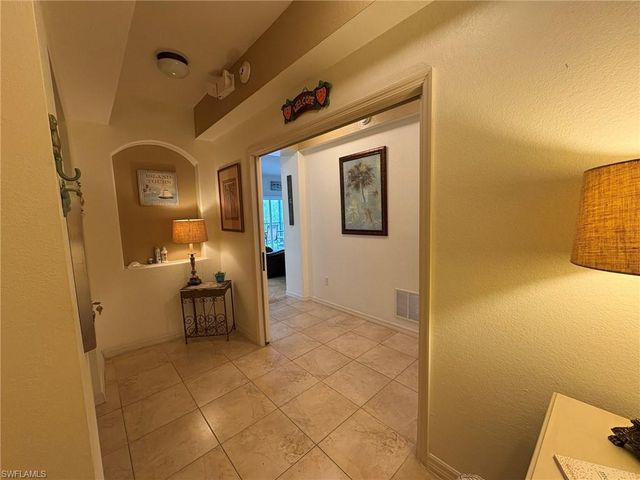 10031 Lake Cove DR 201, Fort Myers, FL 33908